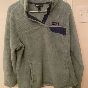 Lightly Worn Green Patagonia Pullover